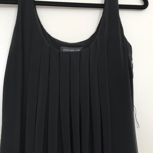 Pleated jersey LBD with velvet hem - Picture 3 of 4